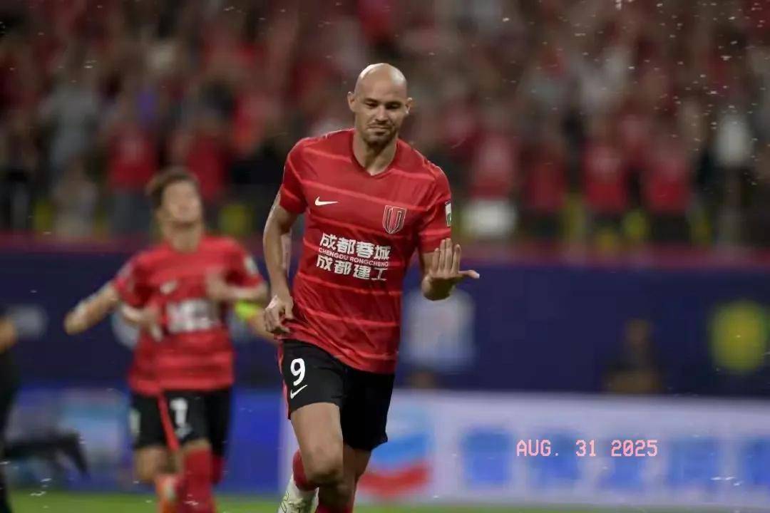 蓝军在控球 蓝军在控球