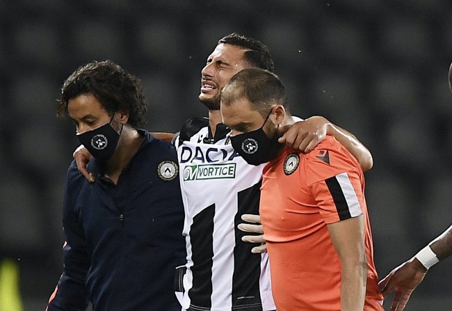 萨拉赫承担 萨拉赫承担